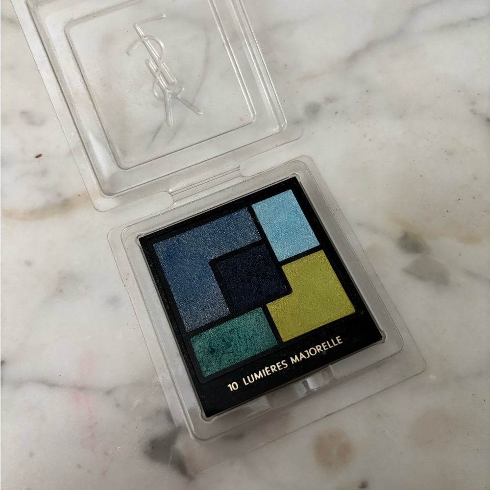 Yves Saint Laurent Lumieres Majorelle palette.